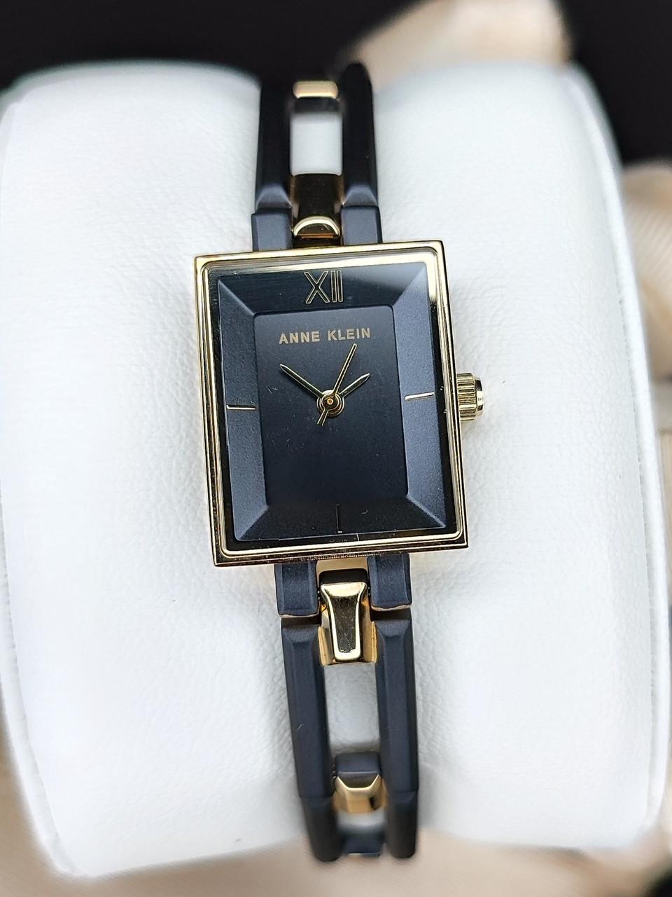 Наручные часы женские Anne Klein AK/3945BKTT с черным циферблатом и стальным браслетом