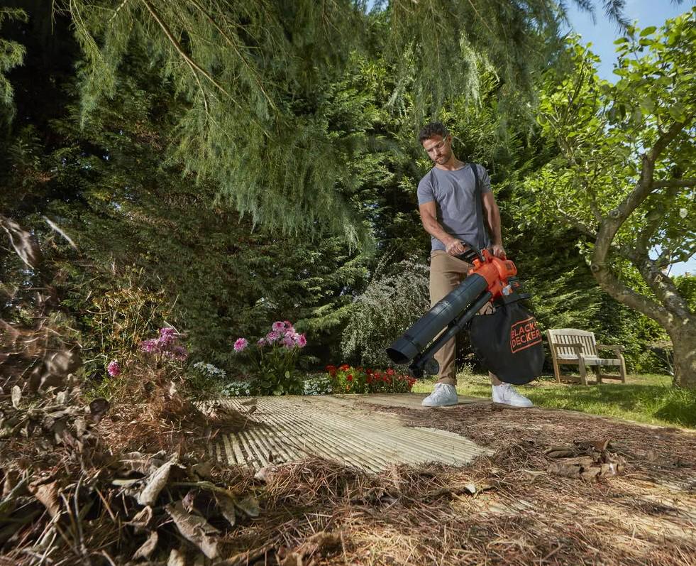 Пылесос садовый аккумуляторный Black+Decker BCBLV3625L1 с аккумулятором и зарядным устройством (52006) - фото 8 Пылесос садовый аккумуляторный Black+Decker BCBLV3625L1 с аккумулятором и зарядным устройством (52006) - фото 8