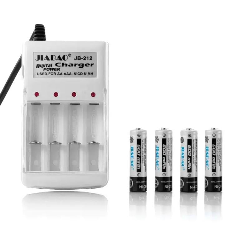 Комплект аккумуляторов JIABAO AA 5500 mAh 4 шт. и зарядное устройство (JB-212)