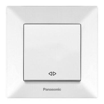 Выключатель одноклавишный перекрестный белый Panasonic Arkedia Slim