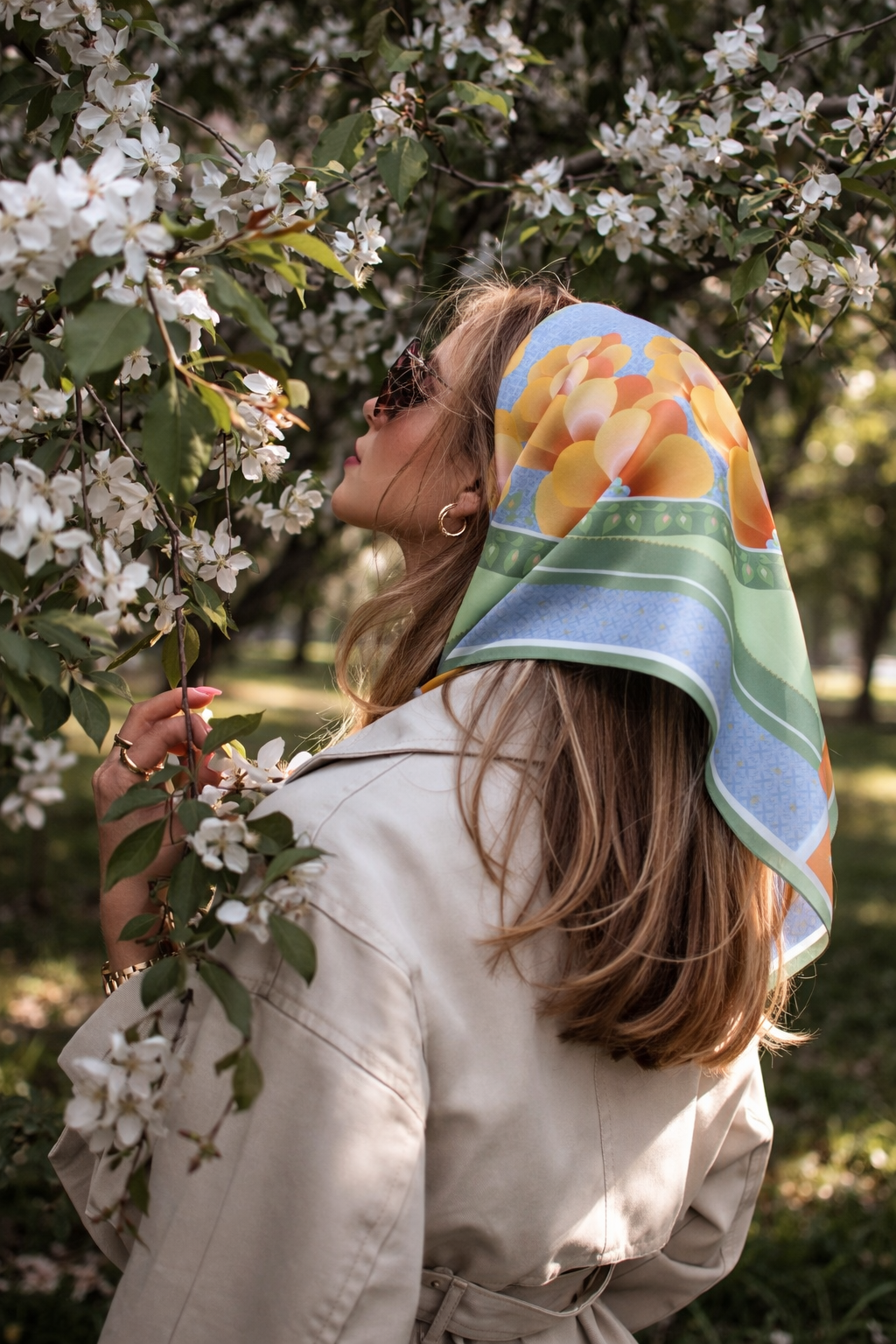 Платок шелковый Liane House Чудо цвет Чорнобрывцев 60x60 см Зелено-оранжевый