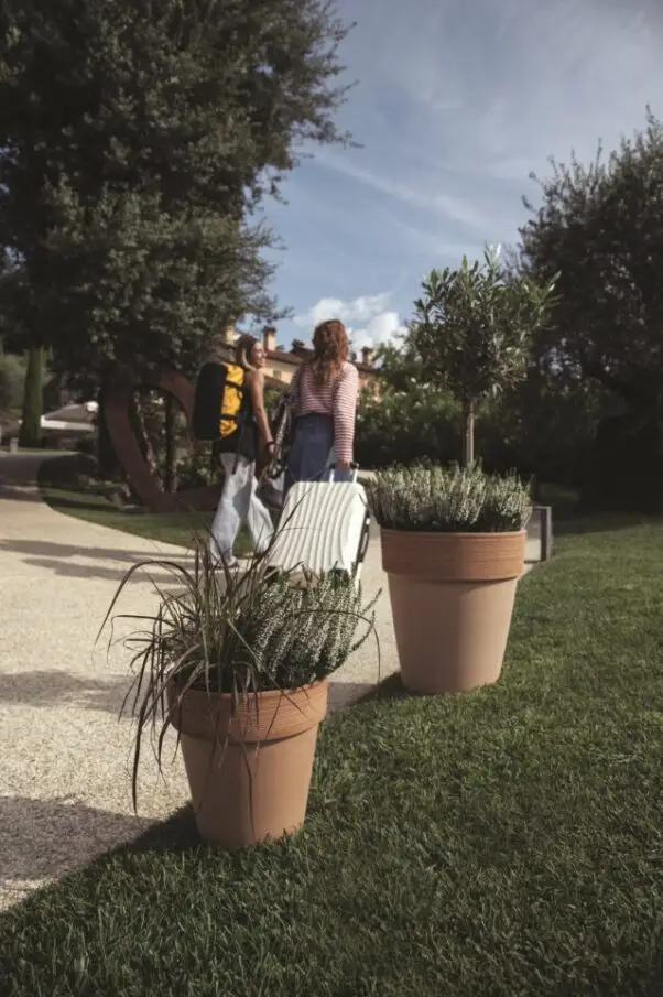 Вазон глиняний TeraPlast ARTEMIDE TERRA GRIGIA 25 см (A-014713) - фото 2 Вазон глиняний TeraPlast ARTEMIDE TERRA GRIGIA 25 см (A-014713) - фото 2