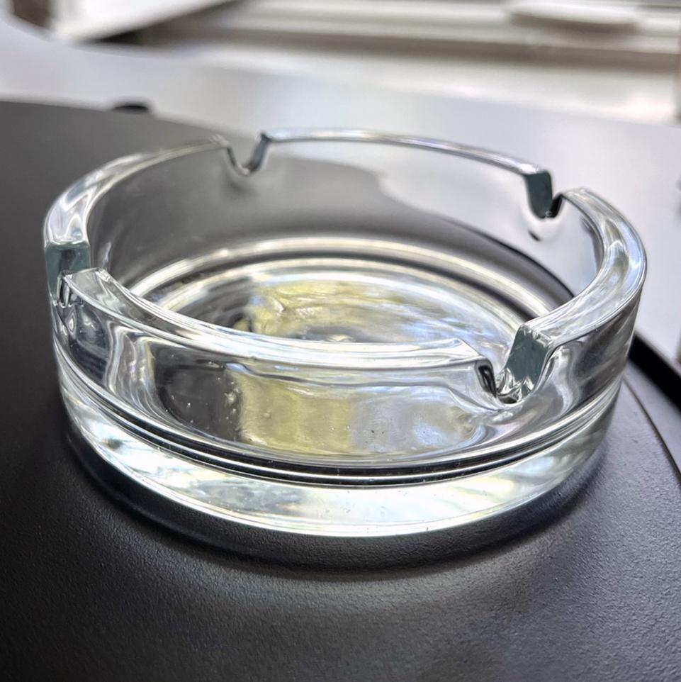 Попільничка для сигарет скляна з прорізами 10 5x3 5 см - фото 3 Попільничка для сигарет скляна з прорізами 10 5x3 5 см - фото 3