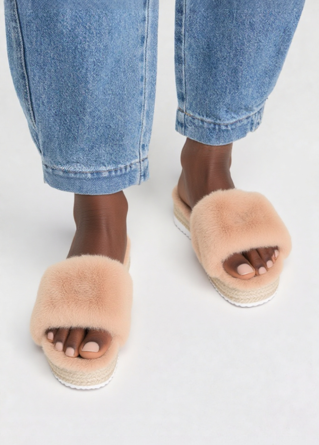 Тапочки женские Bamboo меховые р. 36 Бежевый (7993) - фото 2