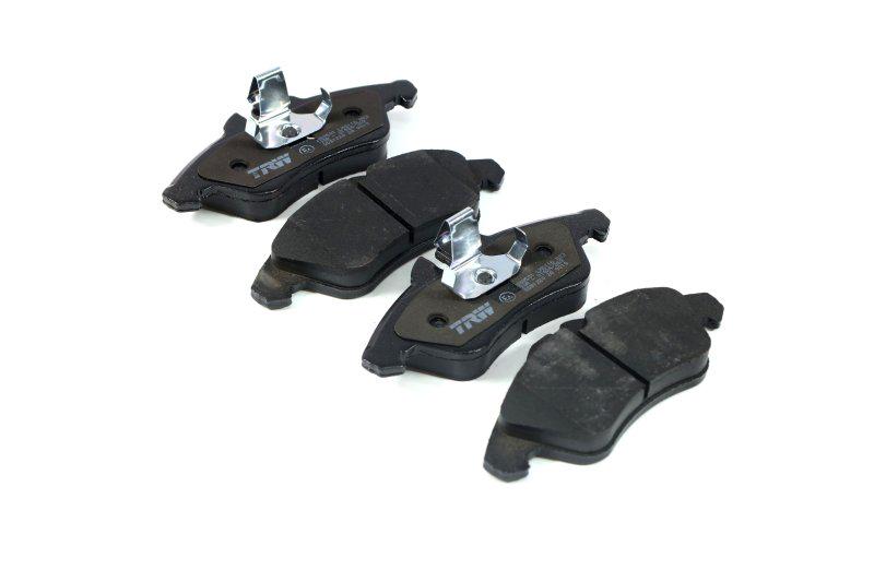 Тормозные колодки дисковые TRW Engine Components для Mercedes-Benz Sprinter 2-t/Volkswagen LT 28-35 передние (GDB1220)