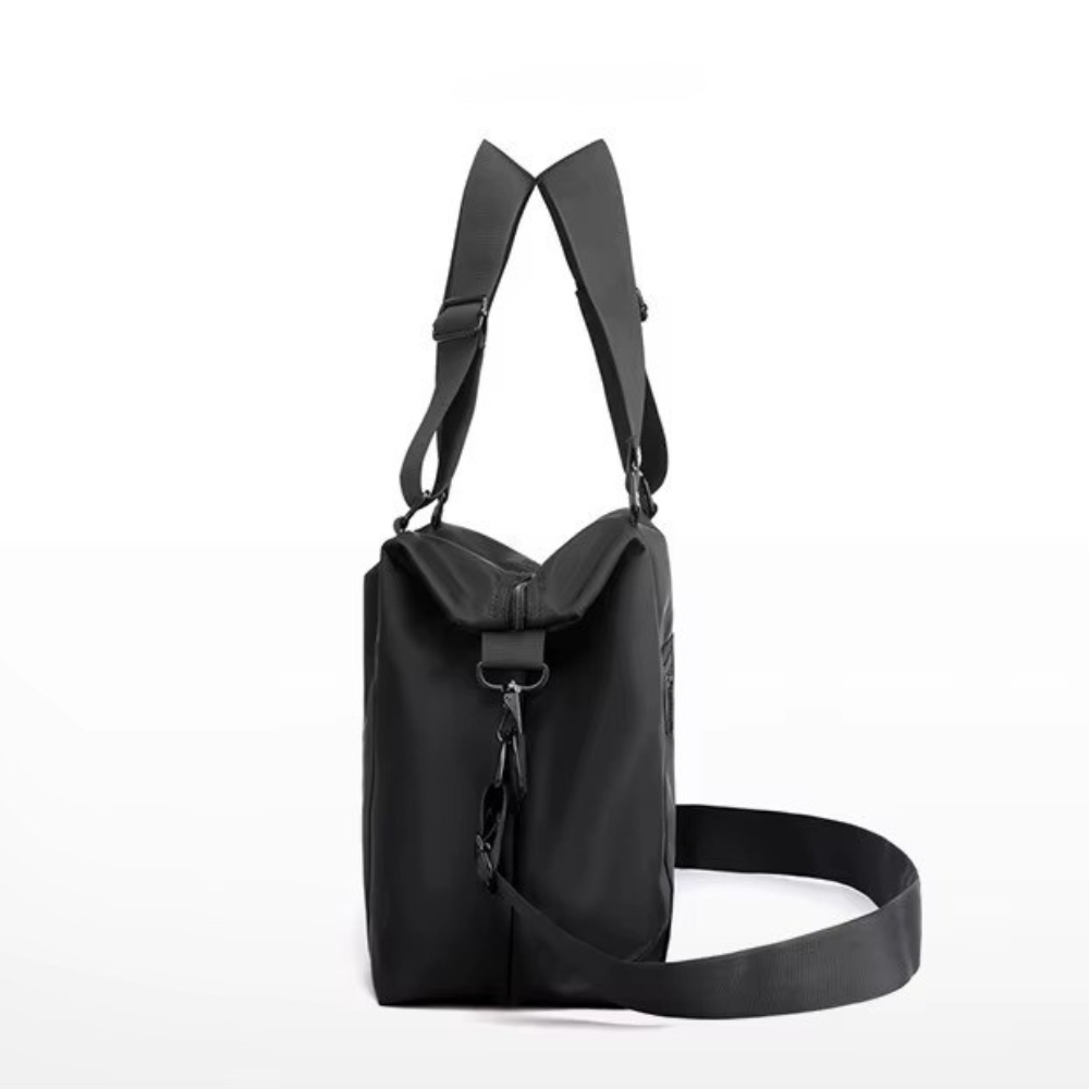 Спортивная сумка унисекс с плечевым ремнем для спорта 32x13x25 см Черный (CZYP-750B) - фото 2 Спортивная сумка унисекс с плечевым ремнем для спорта 32x13x25 см Черный (CZYP-750B) - фото 2