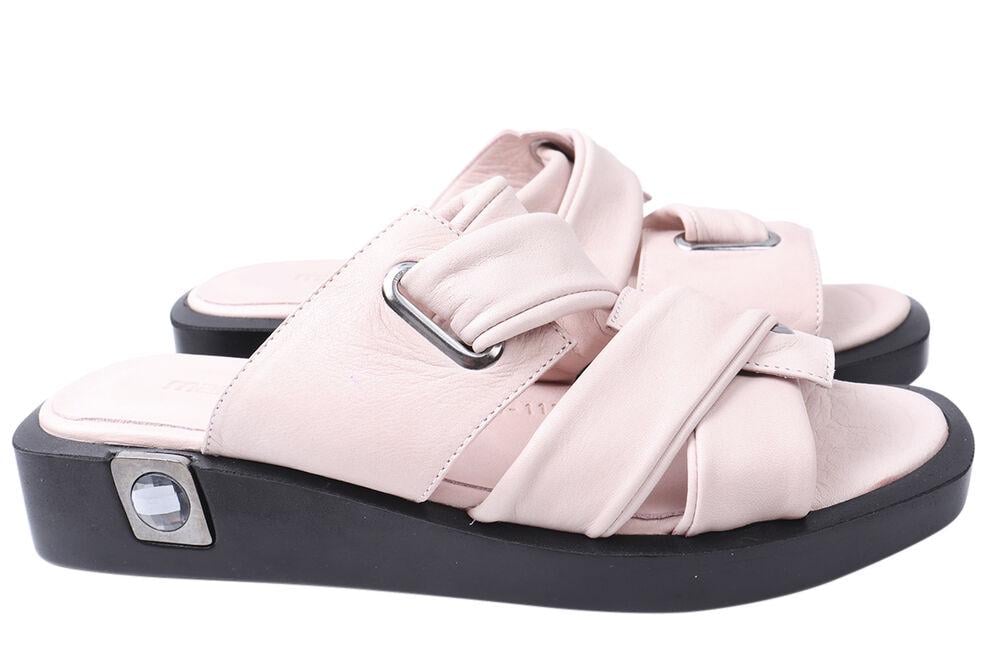 Шлепанцы женские Mario Muzi из кожи на низком ходу с открытой пятой р. 36 Пудровый (584-21LSHC)