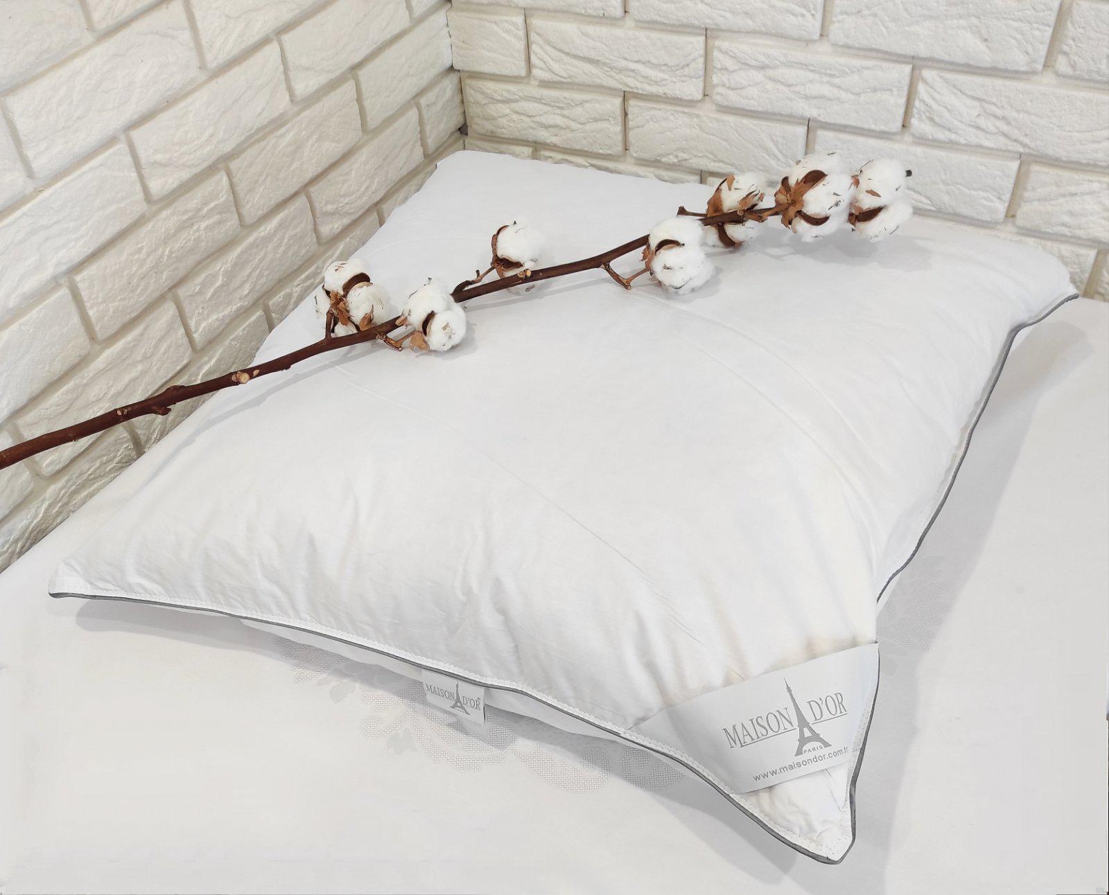 Подушка Maison D'or Plumes 70x70 см (05MD7070P)