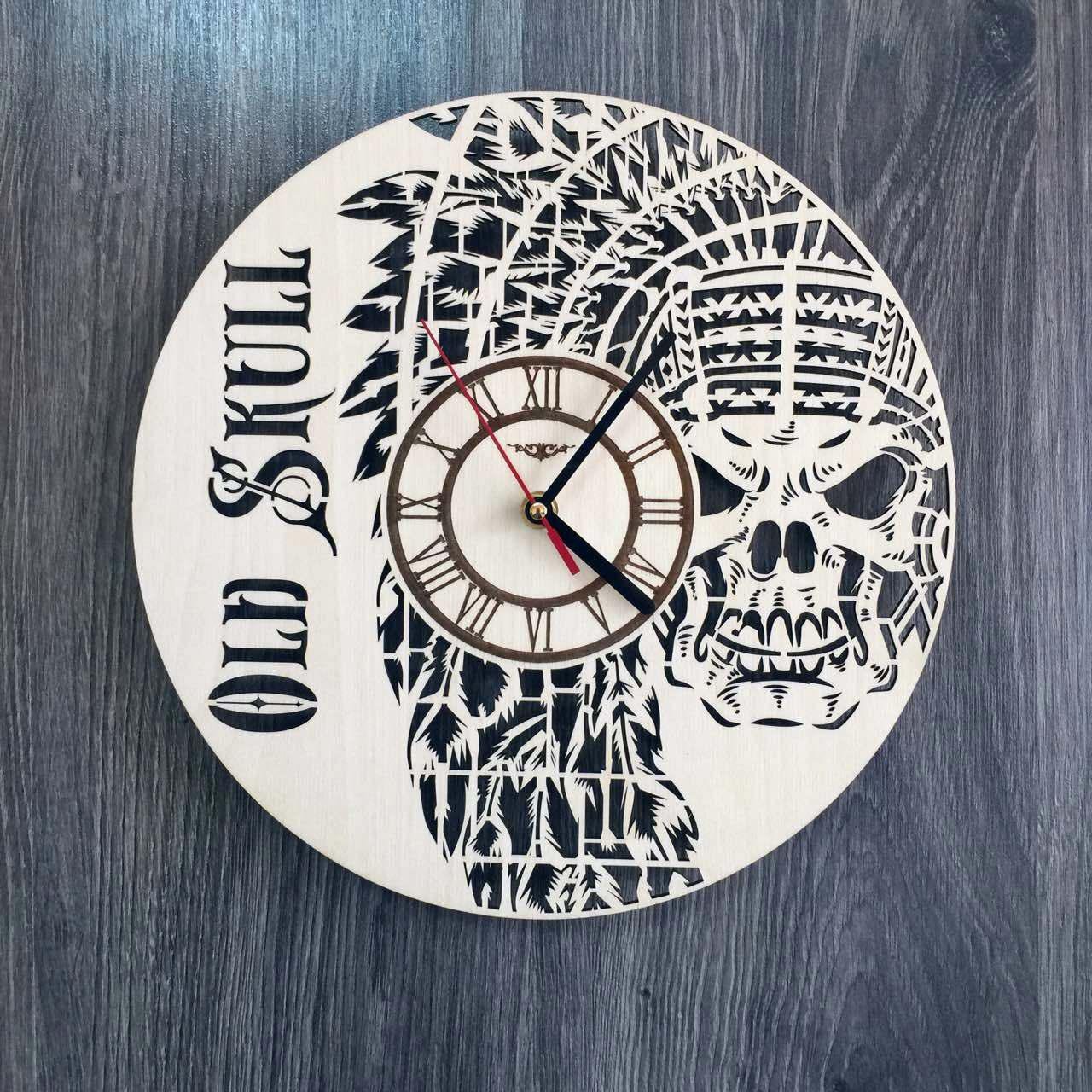Часы деревянные настенные Череп