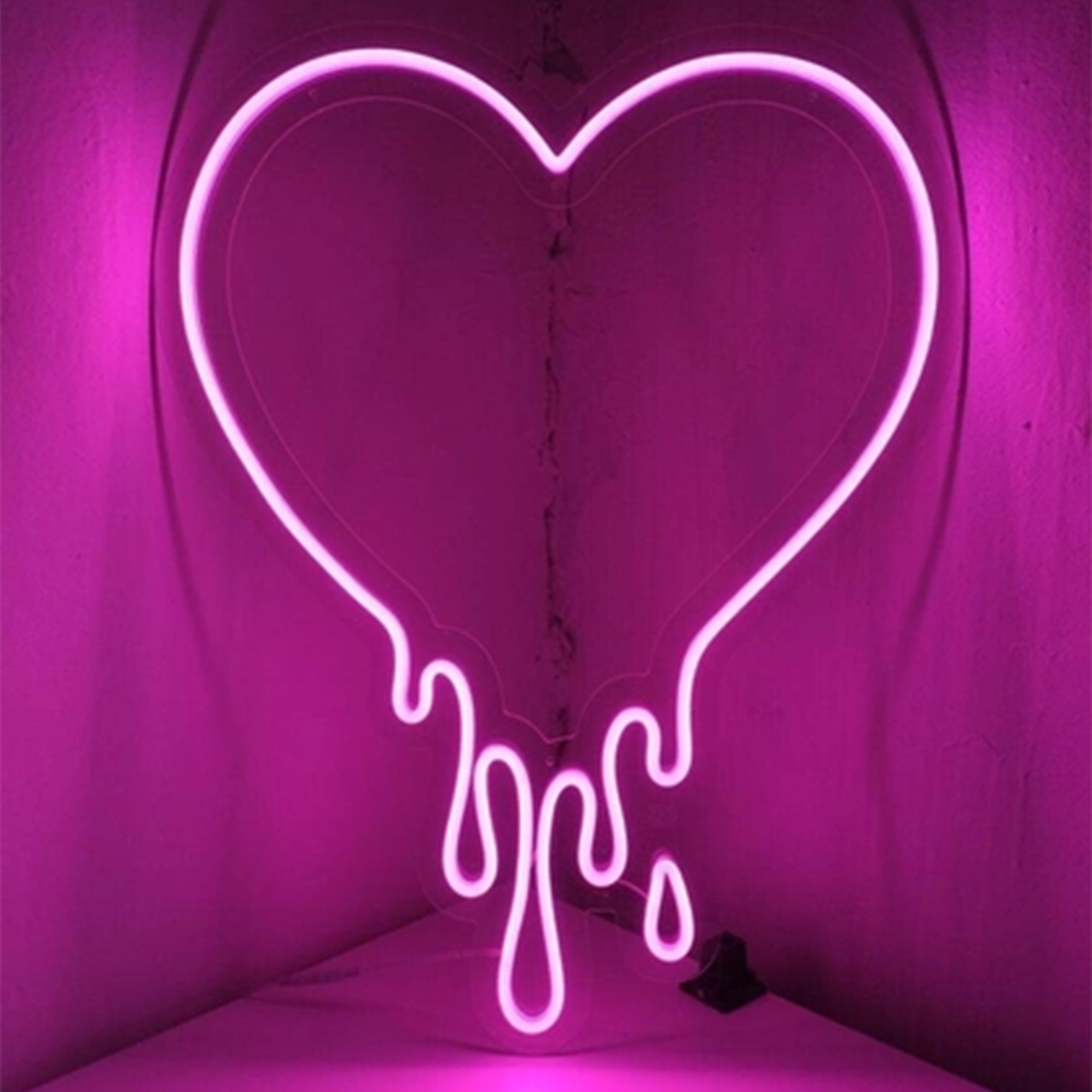 Неонова вивіска NeonFlexGlow «Тануче Серце» 39х29 см