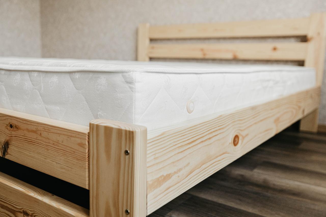 Ліжко двоспальне з масиву сосни лаковане 140x200 см (1866307144) - фото 2