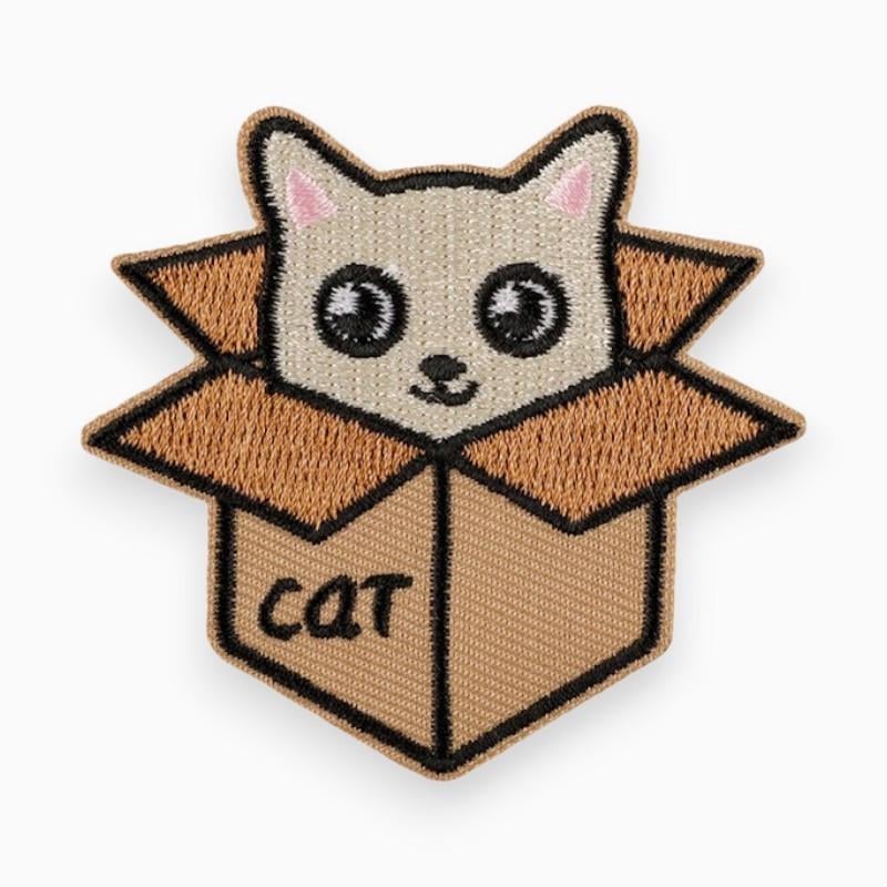 Термоаппликация Cat in a box вышитая 6х6,5 см 1 шт. Коричневый (АК6065ж08)