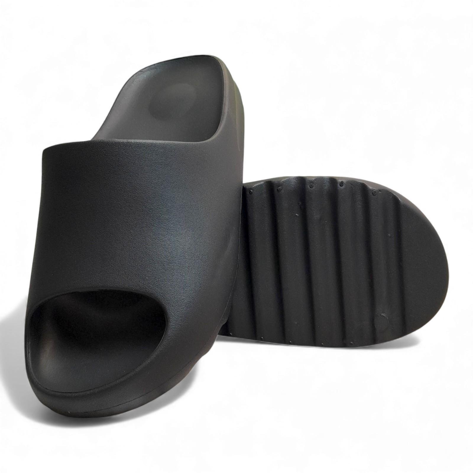 Шлепанцы женские Luck Line р. 36 22,5 см Черный (2835014113) - фото 2 Шлепанцы женские Luck Line р. 36 22,5 см Черный (2835014113) - фото 2