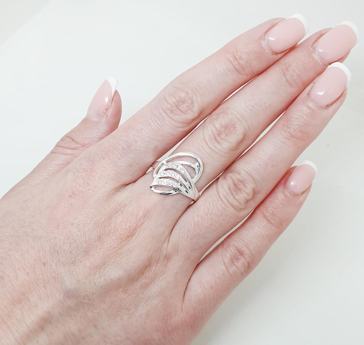 Кольцо серебряное с кубическим цирконием р. 18 2,64 г (1504193219)