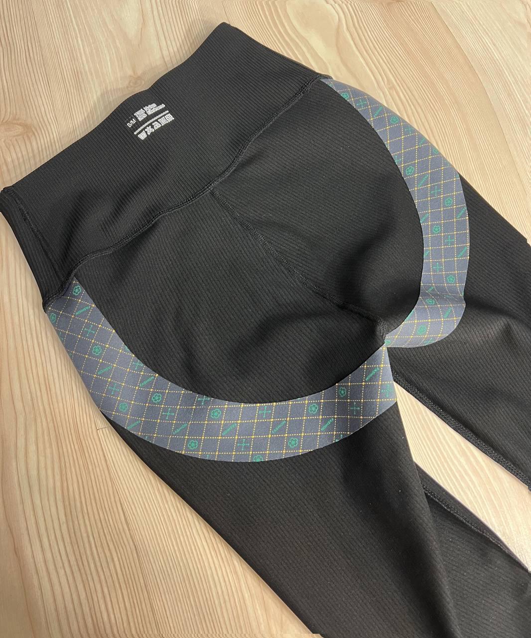 Лосини жіночі Kenalin D12 в рубчику з широким поясом та пушап-ефектом L Чорний - фото 10