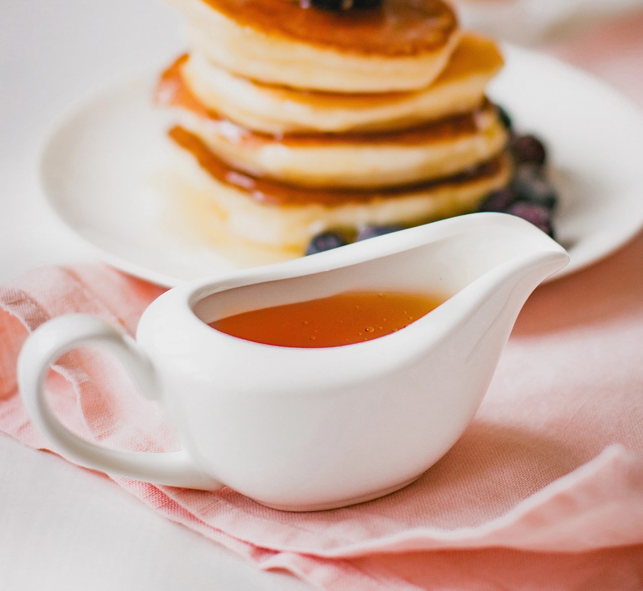 Соусник Wilmax порцеляновий 100 мл Білий (WL-996014)