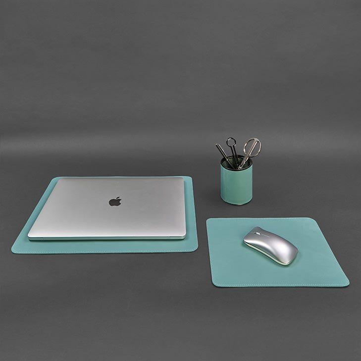 Набор настольный из натуральной кожи 1.0 краст Бирюзовый (A-027790) - фото 8 Набор настольный из натуральной кожи 1.0 краст Бирюзовый (A-027790) - фото 8