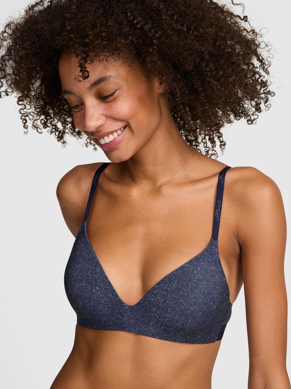Бюстгальтер Victoria's Secret Wear Everywhere Push-Up Wireless 70C Синий (2126439778290)
