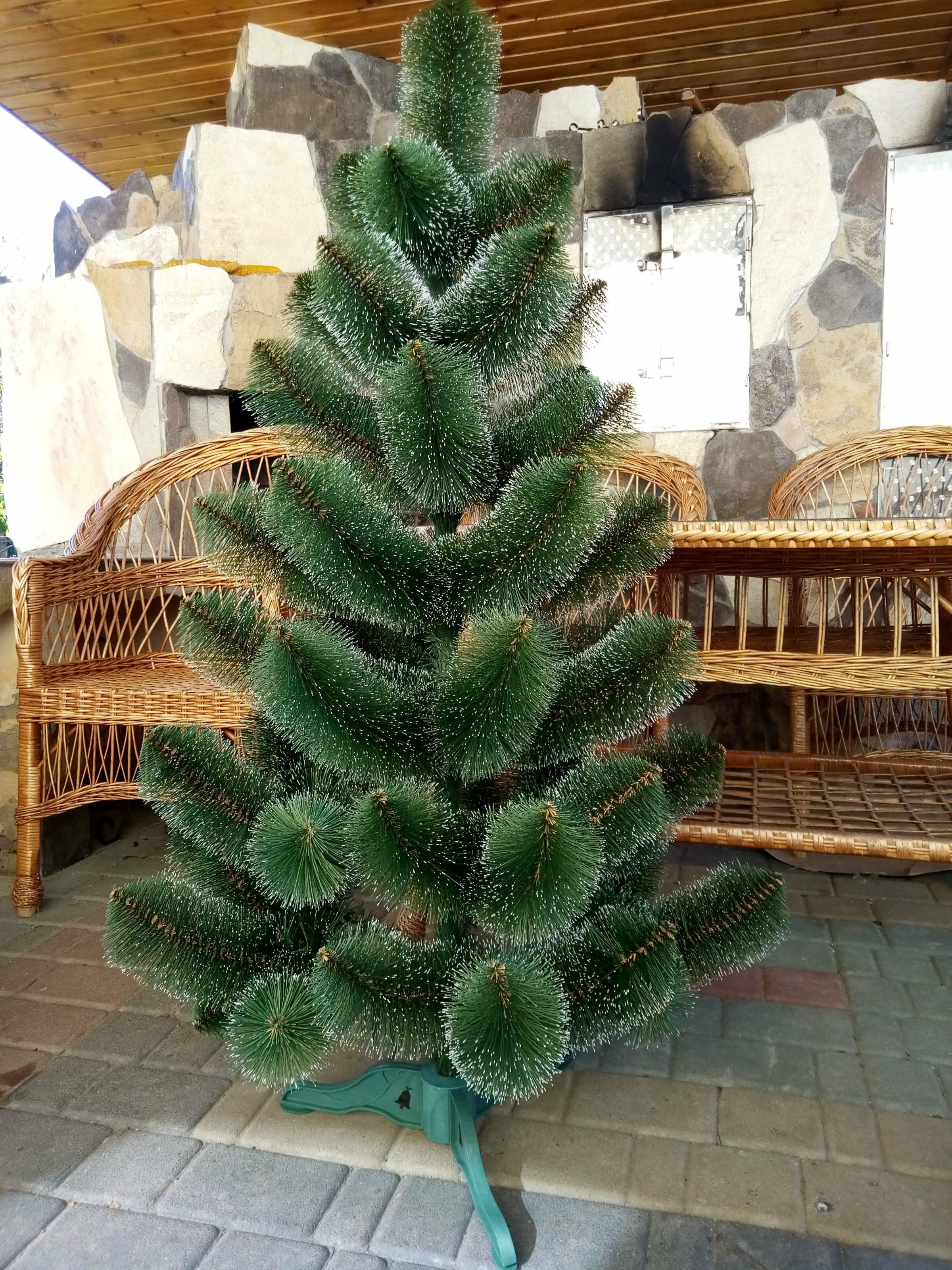 Сосна штучна з білими кінчиками та розбірною підставкою 1,3 м (Сосна-130) - фото 1 Сосна штучна з білими кінчиками та розбірною підставкою 1,3 м (Сосна-130) - фото 1