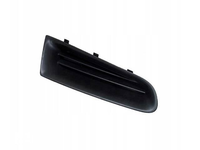 Решетка радиатора AVTM Renault Clio 05-09 правая 185648992