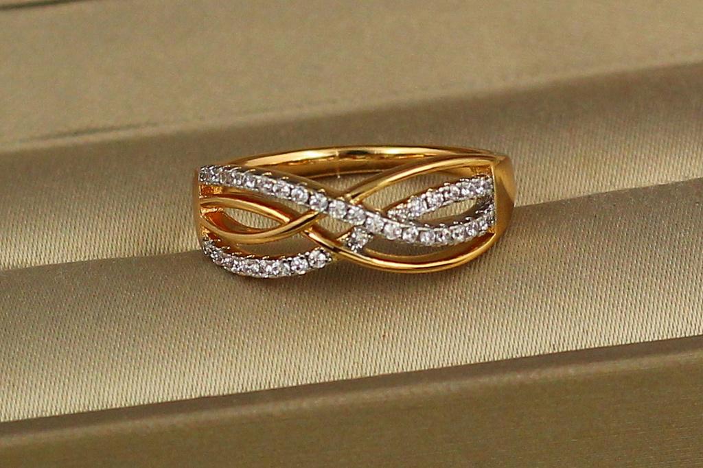 Кольцо Xuping Jewelry Волнистая восьмерка р. 18 Золотистый с родием (1503331390)