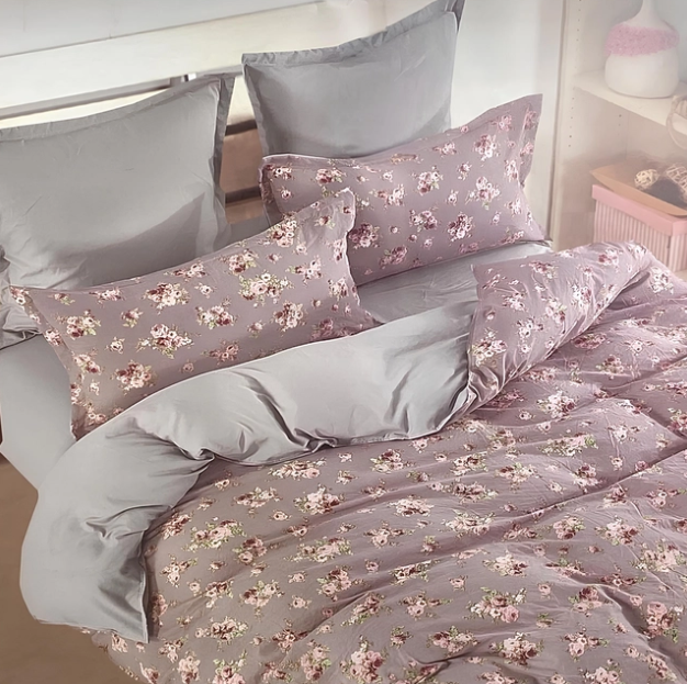 Комплект постельного белья Laura-Grand 17 сатин с 4 наволочками евро Лавандовый с узорами (2914440354)