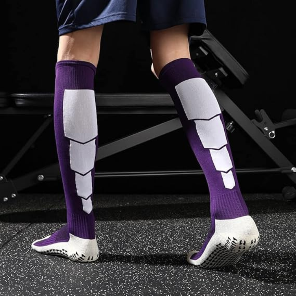 Гетри футбольні ігрові тренувальні спортивні з антиковзним покриттям L EU р. 42-45 Фіолетовий - фото 5 Гетри футбольні ігрові тренувальні спортивні з антиковзним покриттям L EU р. 42-45 Фіолетовий - фото 5