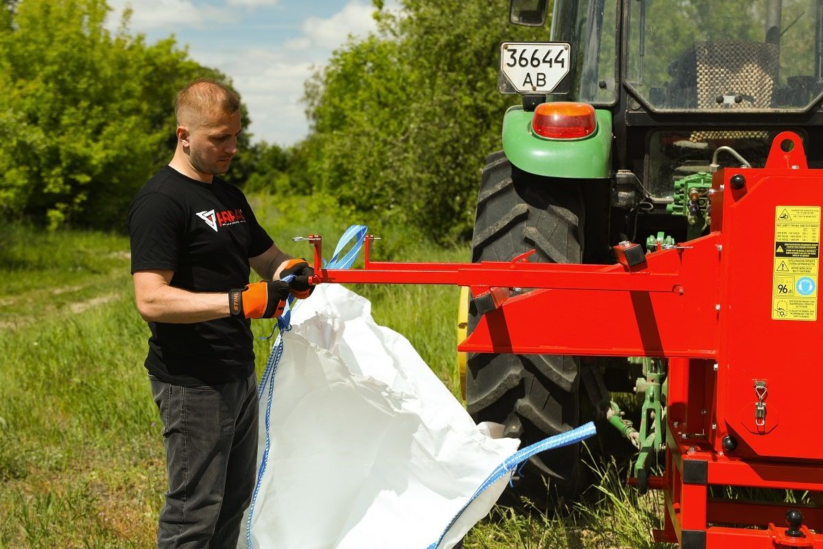 Подрібнювач гілок Arpal на дрова до трактора (АМ-200ТР) - фото 15 Подрібнювач гілок Arpal на дрова до трактора (АМ-200ТР) - фото 15
