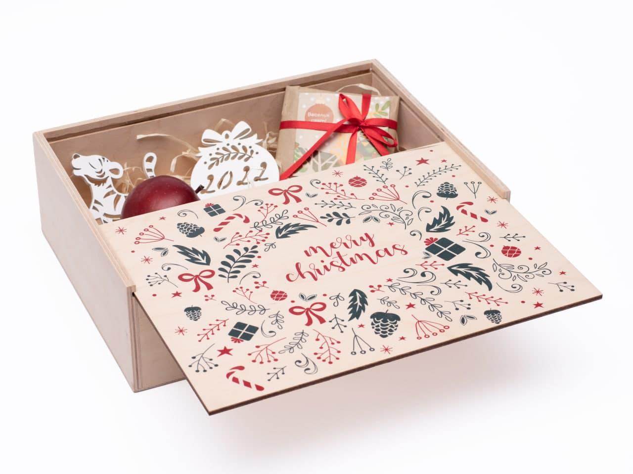 Подарункова коробка Зробив Тато Merry Christmas нефарбована (BOX2201) - фото 3 Подарункова коробка Зробив Тато Merry Christmas нефарбована (BOX2201) - фото 3