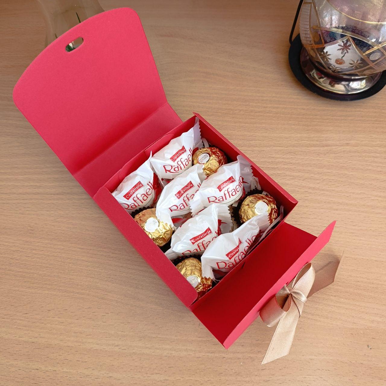 Подарочная коробка с конфетами Raffaello и Ferrero для девушки (ar312) - фото 3 Подарочная коробка с конфетами Raffaello и Ferrero для девушки (ar312) - фото 3