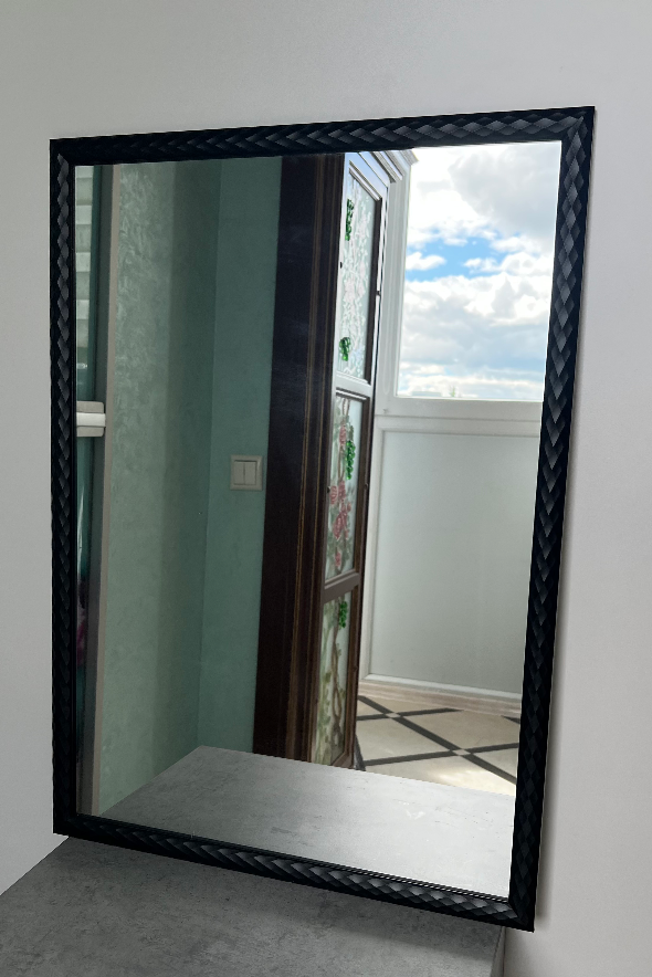 Дзеркало настінне в пластиковій багетній рамі 1000x500 мм Чорний (BI-282-A-06 С3545) - фото 2 Дзеркало настінне в пластиковій багетній рамі 1000x500 мм Чорний (BI-282-A-06 С3545) - фото 2