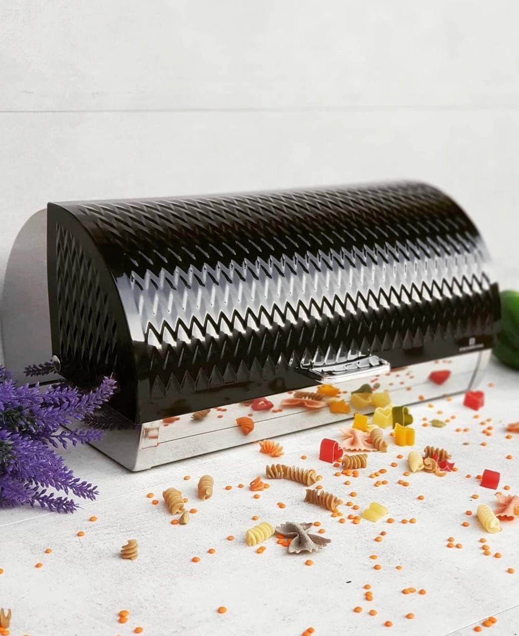 Хлібниця Edenberg EB-130 з нержавіючої сталі та відкидною кришкою 39x28x18,5 см Чорний (2530556579) Хлібниця Edenberg EB-130 з нержавіючої сталі та відкидною кришкою 39x28x18,5 см Чорний (2530556579)