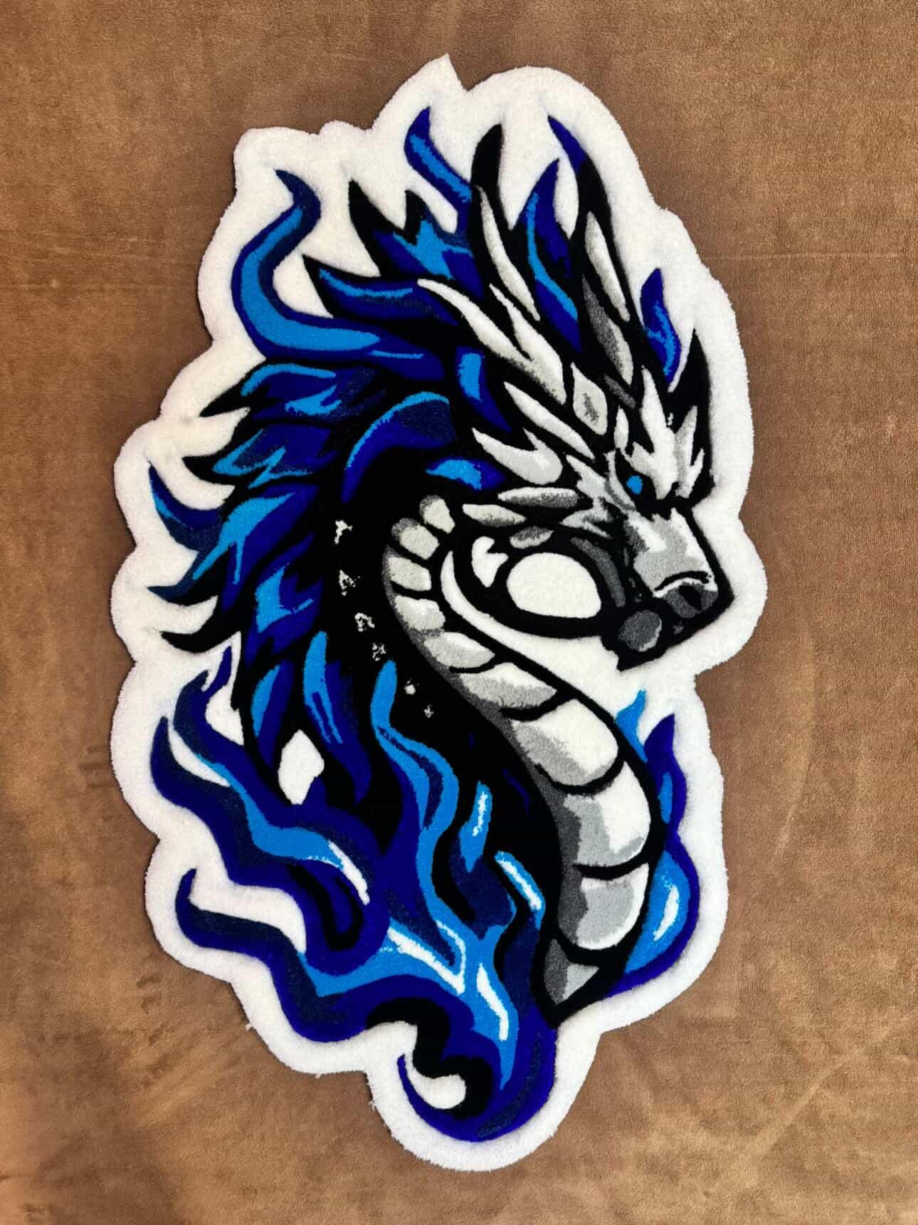 Ковер тафтинговый с синим драконом ручная работа 98х59 см (32613715) Ковер тафтинговый с синим драконом ручная работа 98х59 см (32613715)