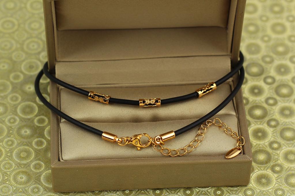Цепь Xuping Jewelry шнурок каучук с тремя вставками 45 см 2 мм Золотистый (29711524)
