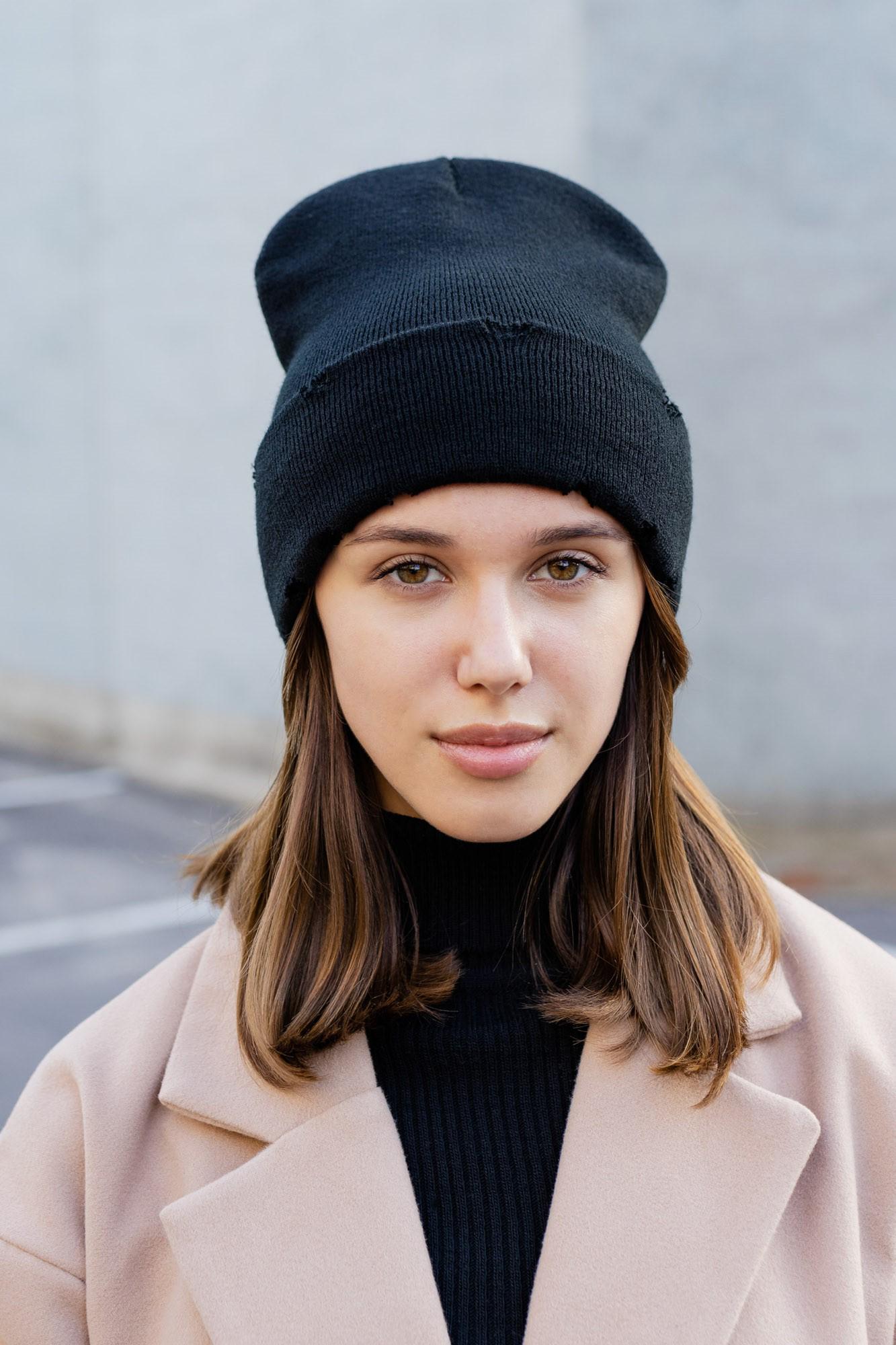 Шапка рвана Without Shovel woman Black (8049097) - фото 2 Шапка рвана Without Shovel woman Black (8049097) - фото 2