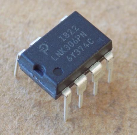 Микросхема LNK306PN/DIP7 (29119)