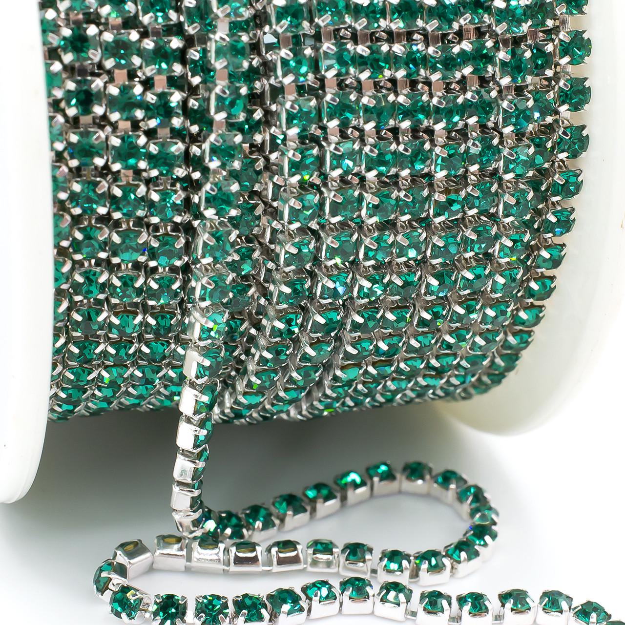 Цепь стразовая SS8 2,5 мм 1 м Green zircon silver (ЦС0802с55)