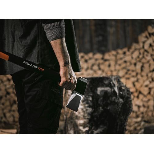 Сокира Fiskars X10 S (1015619) - фото 2 Сокира Fiskars X10 S (1015619) - фото 2