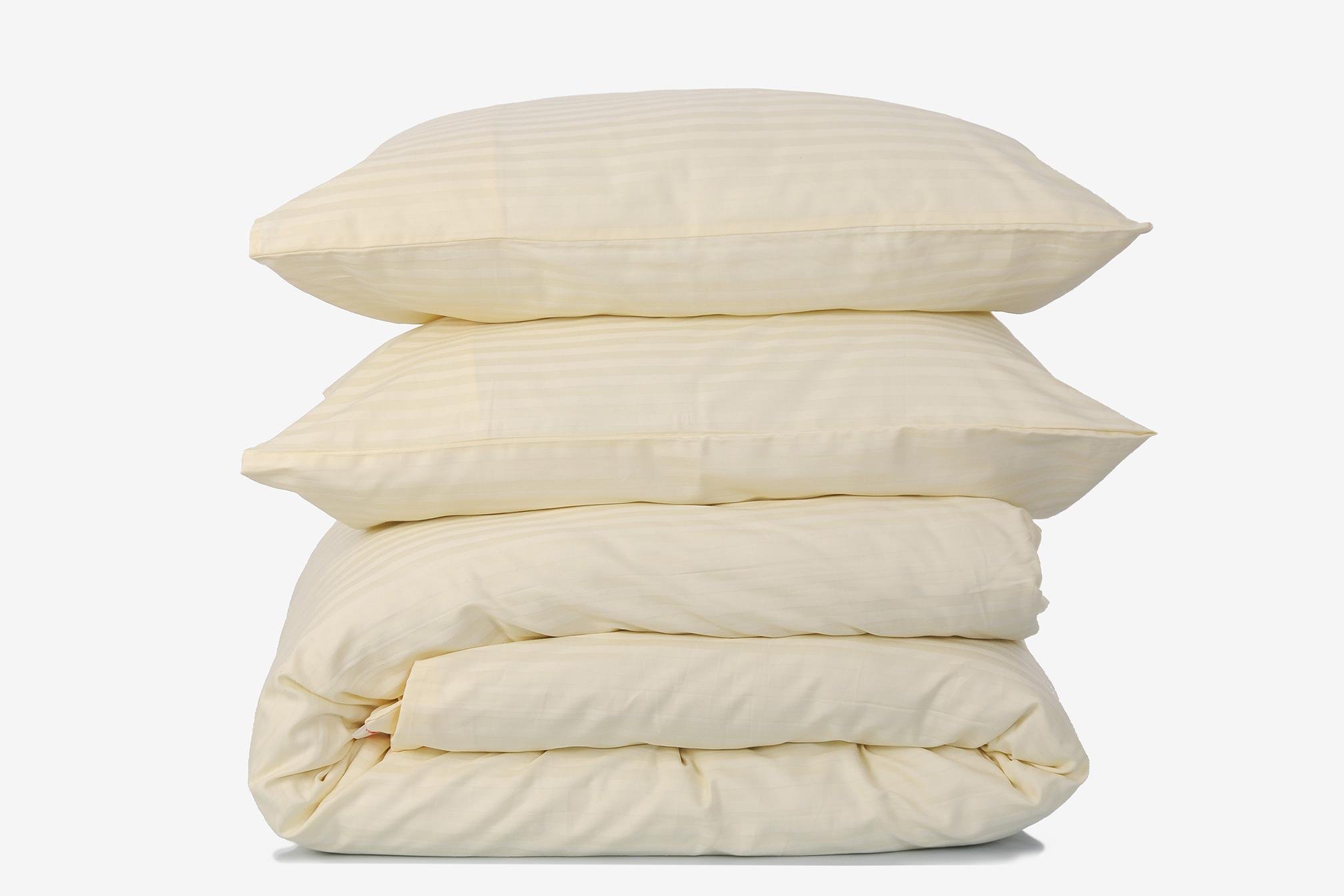 Комплект постельного белья семейный Amore beige0507 страйп-сатин Бежевый (KPB-As-STLux-beige0507 70x70_) - фото 1 Комплект постельного белья семейный Amore beige0507 страйп-сатин Бежевый (KPB-As-STLux-beige0507 70x70_) - фото 1