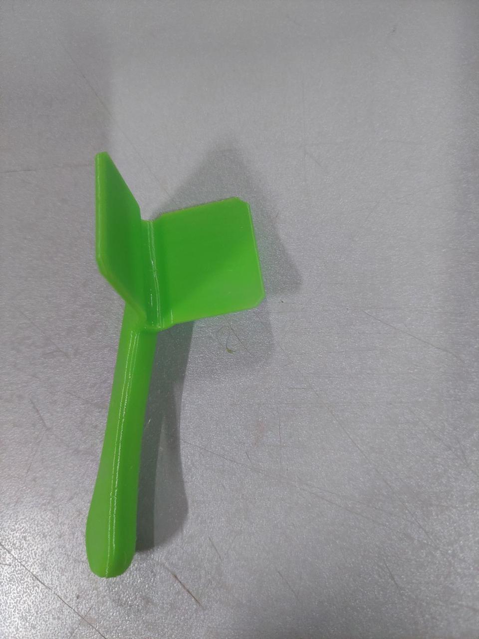 Шпатель Neomag с выемкой для формовки наружных углов затиркой - фото 2 Шпатель Neomag с выемкой для формовки наружных углов затиркой - фото 2