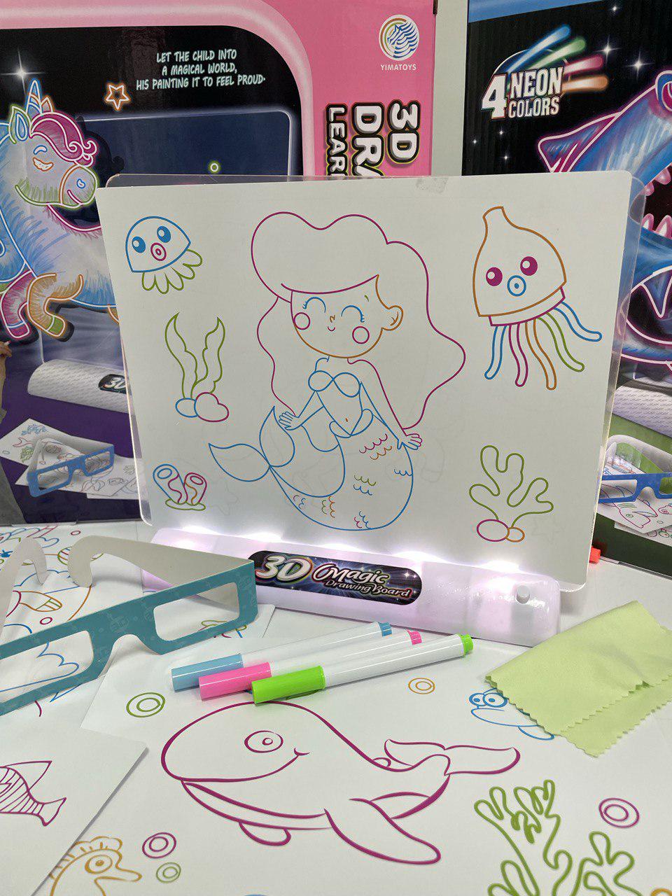 Доска для рисования YM 16 48 2 подсветка/7 трафаретов/4 маркера/3D очки/в коробке - фото 4 Доска для рисования YM 16 48 2 подсветка/7 трафаретов/4 маркера/3D очки/в коробке - фото 4
