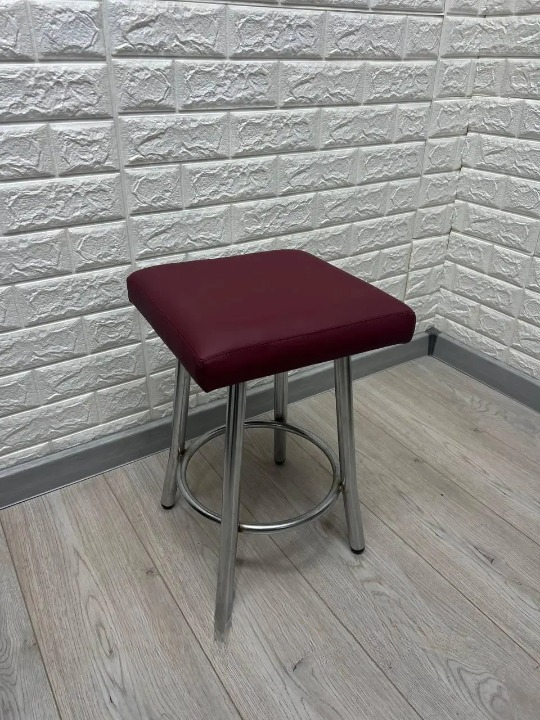 Табурет кухонний Tutty+ в хром-каркасі 30х30х45 см Бордовий (28374706)