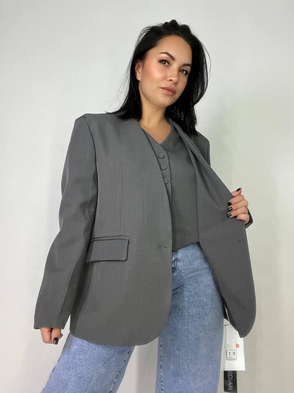 Пиджак женский Qidian 9329 двойка имитация жилетки свободный широкий крой OS Серый (3769) - фото 9 Пиджак женский Qidian 9329 двойка имитация жилетки свободный широкий крой OS Серый (3769) - фото 9