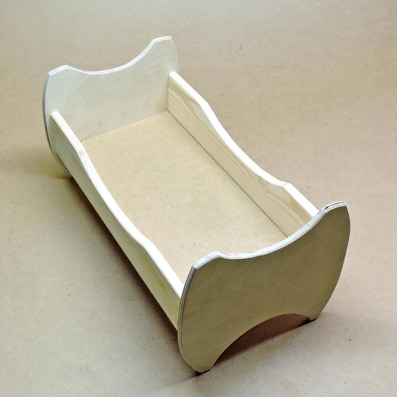 Кровать для кукол из дерева Жасмин Бланже (КРТ-000701) - фото 8 Кровать для кукол из дерева Жасмин Бланже (КРТ-000701) - фото 8