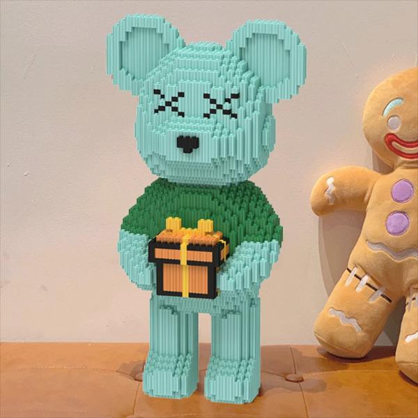 Конструктор Magic Blocks Bearbrick Ведмедик 2088 дет. 42,8 см Зелений (9102) - фото 4