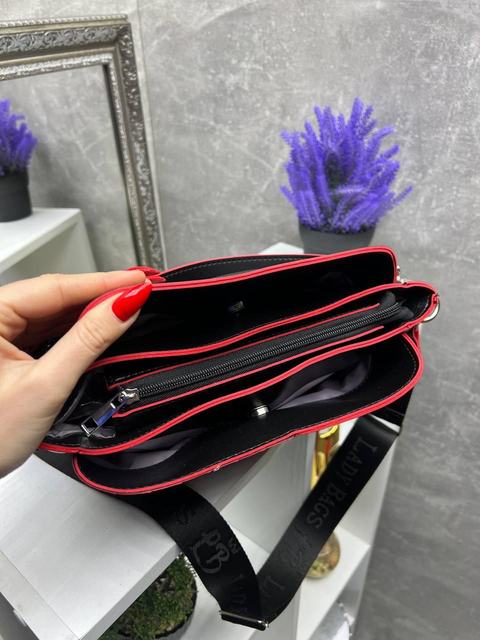 Сумка жіноча замшева через плече крос боді з широким ременем Чорний із червоним - фото 3