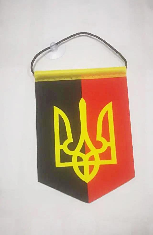 Вимпел України двоколірний з вишиванкою на присосці 13х9 см