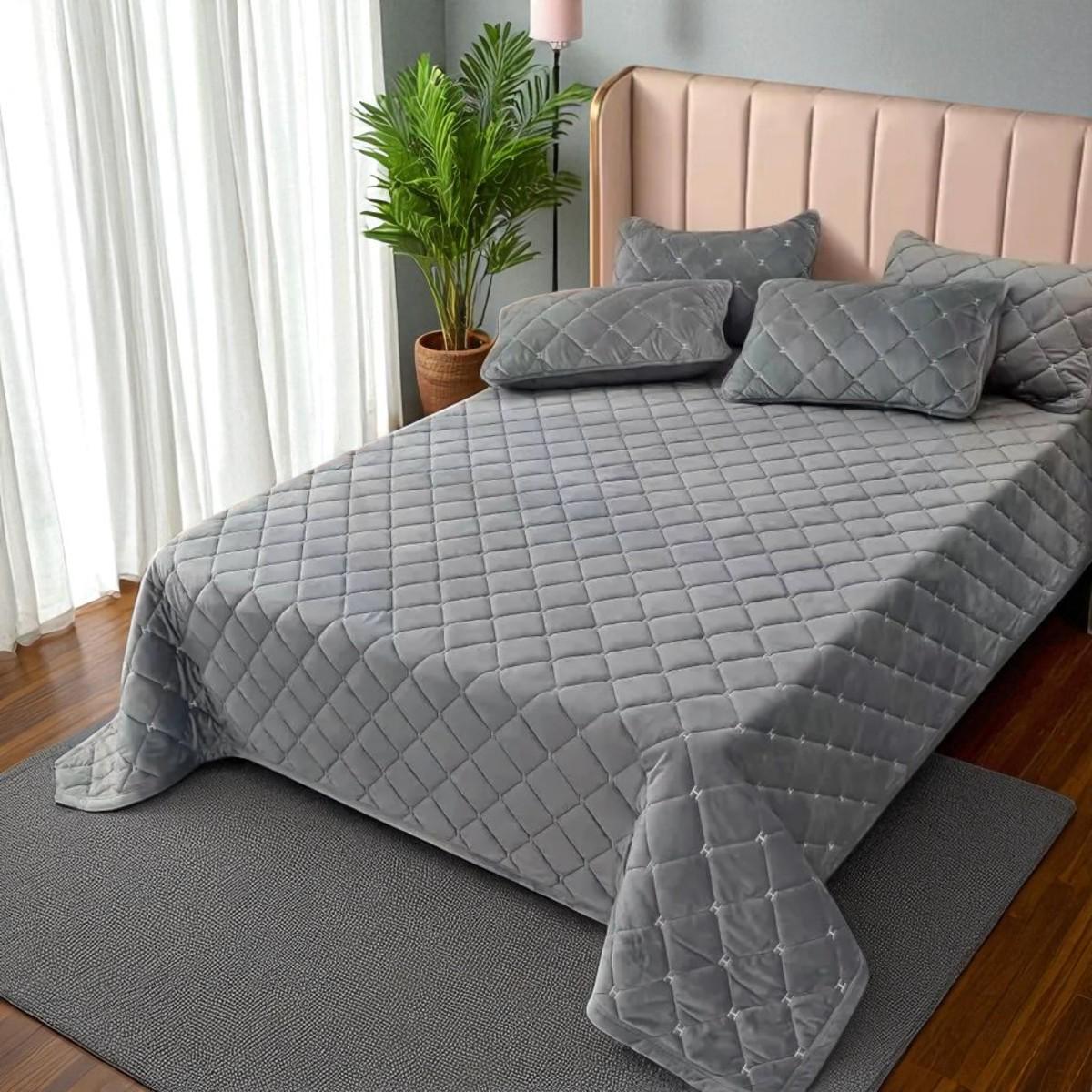 Покривало велюрове стьобане Koloco Ромби гіпоалергенне євро 220х240 см (41869) Сірий - фото 1 Покривало велюрове стьобане Koloco Ромби гіпоалергенне євро 220х240 см (41869) Сірий - фото 1