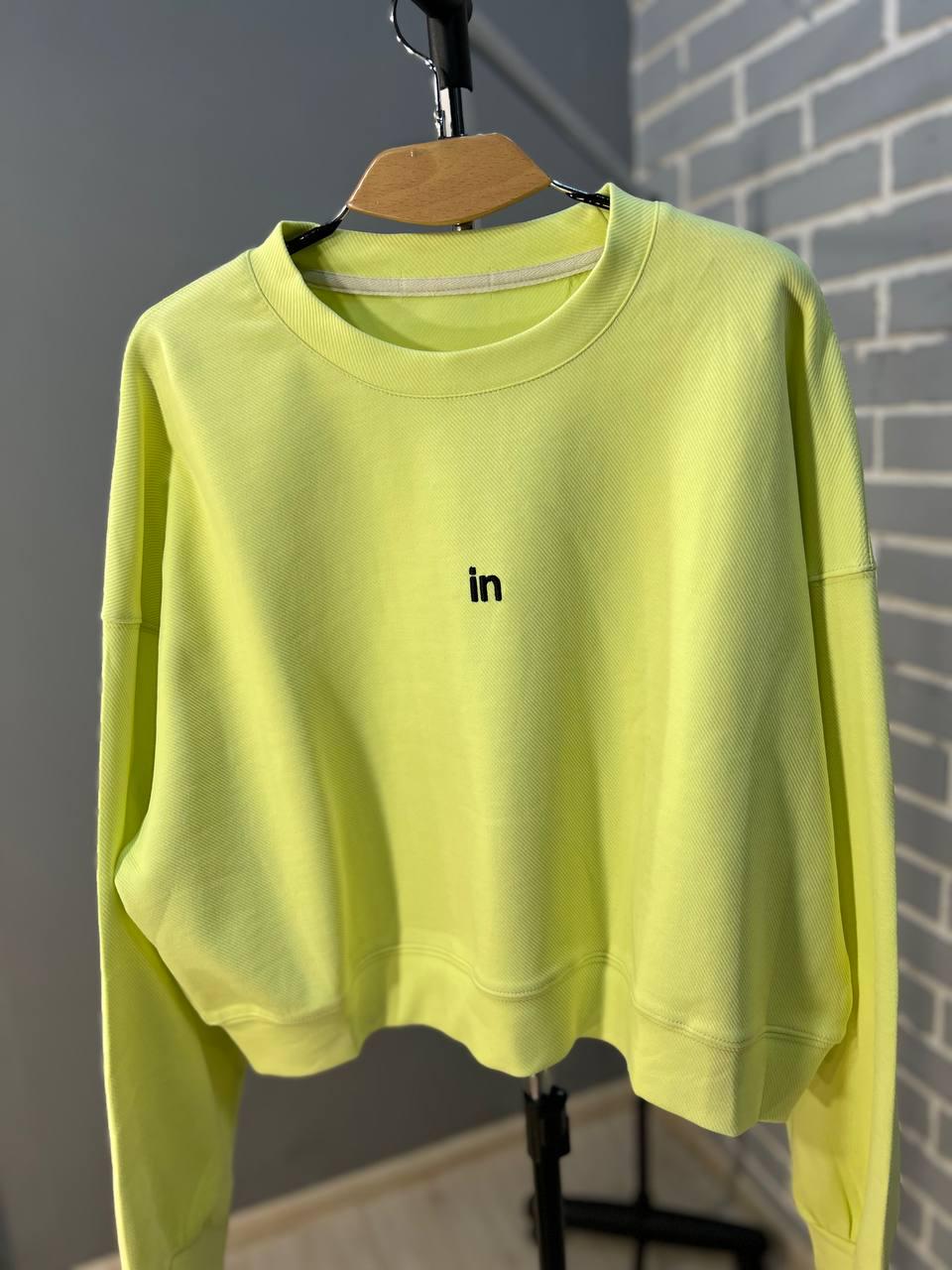 Свитшот женский U S 36918 рубчик диагональ маленькая вышивка in широкий OS Лимонный (1383) - фото 3 Свитшот женский U S 36918 рубчик диагональ маленькая вышивка in широкий OS Лимонный (1383) - фото 3