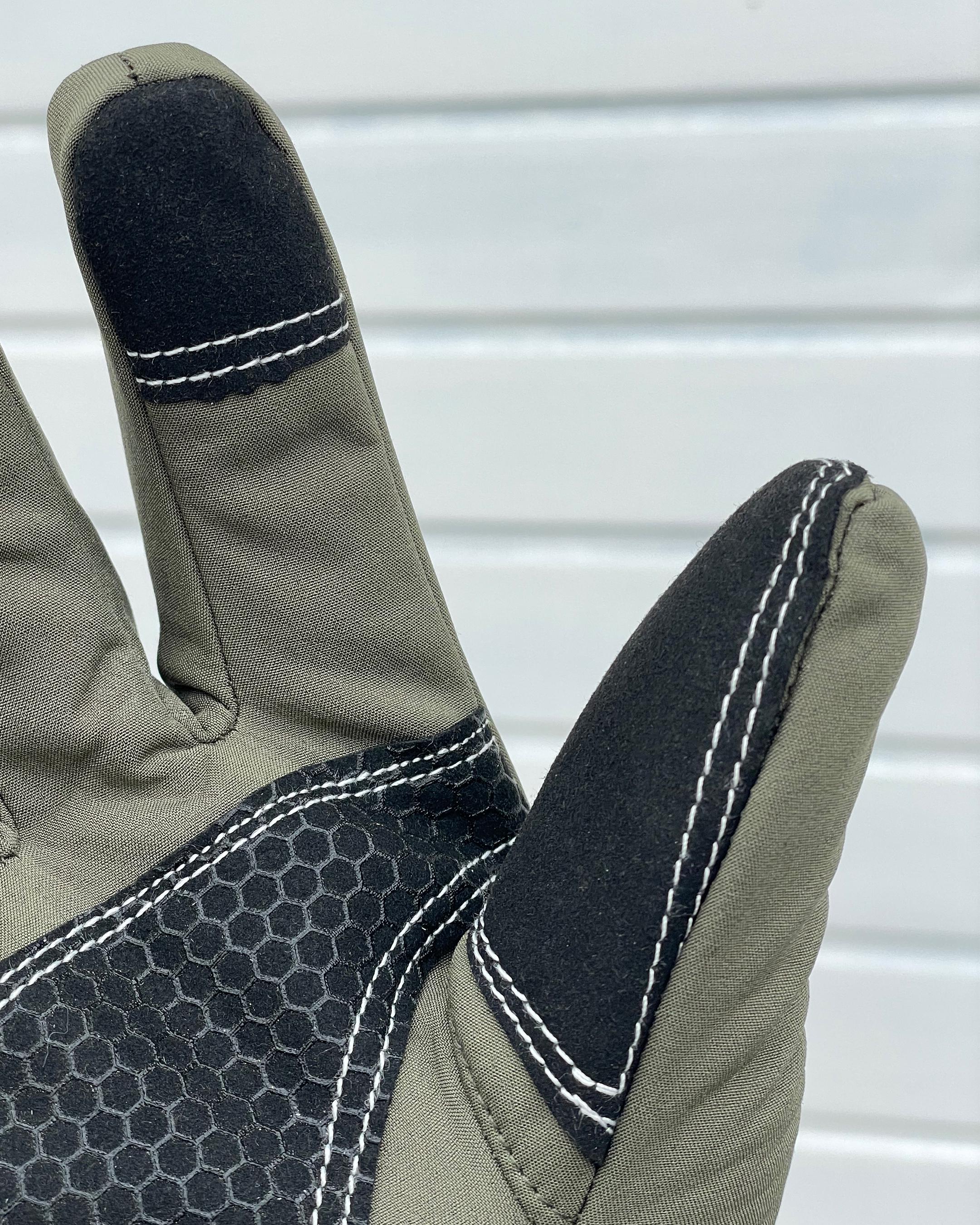 Перчатки военные мужские зимние SoftShell 2XL Олива (RUK-6.1.XXL) - фото 3 Перчатки военные мужские зимние SoftShell 2XL Олива (RUK-6.1.XXL) - фото 3